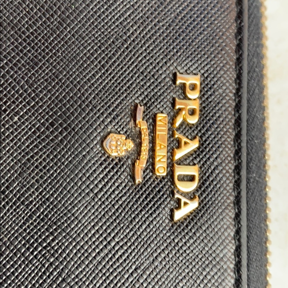 PRADA Wallet authentic - Picture 3 of 4